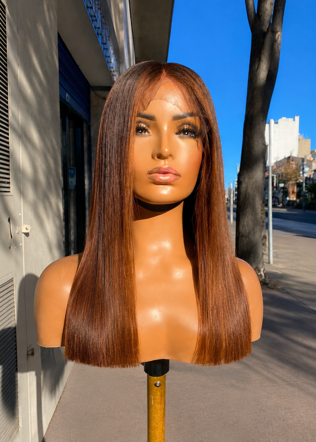 ANA – carré long closure avec ombré cuivré à base chocolat